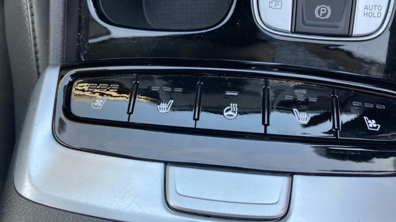 Hyundai TUCSON 1.6 TGDi 48V MHD 180 Ultimate 5dr 4WD DCT Petrol Estate